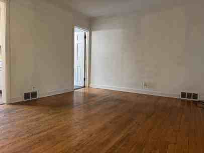 813 3rd Avenue #1F - Photo 2 of 4