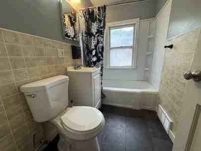 813 3rd Avenue #1F - Photo 4 of 4