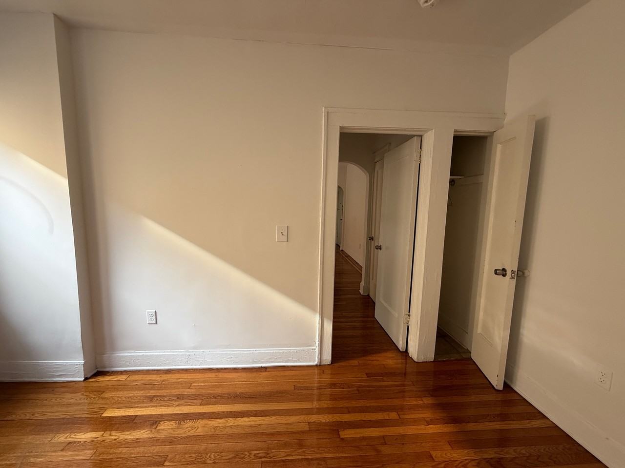 315 311 - 315 Queen Anne Road - 4 #04 - Photo 6 of 8