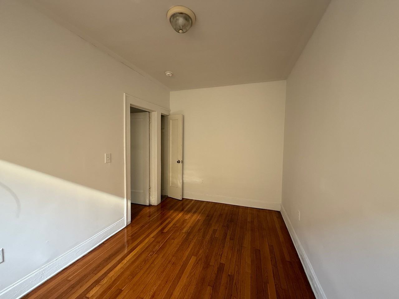 315 311 - 315 Queen Anne Road - 4 #04 - Photo 7 of 8