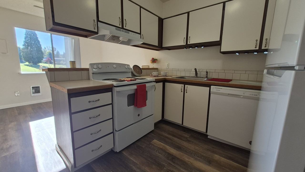 1229 2109 NE Kane DriveOffsite Office: 1229 NE Hogan Pl Gresham OR 97030 #2109 - Photo 4 of 18