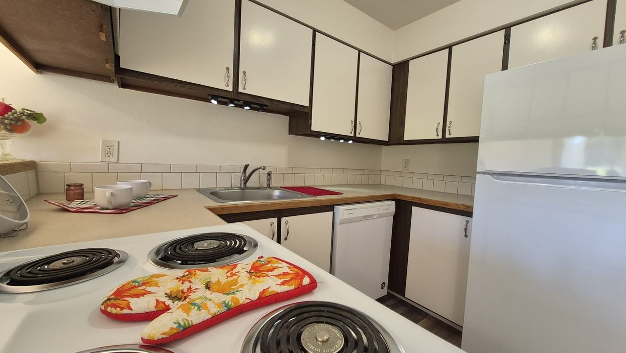 1229 2109 NE Kane DriveOffsite Office: 1229 NE Hogan Pl Gresham OR 97030 #2109 - Photo 5 of 18