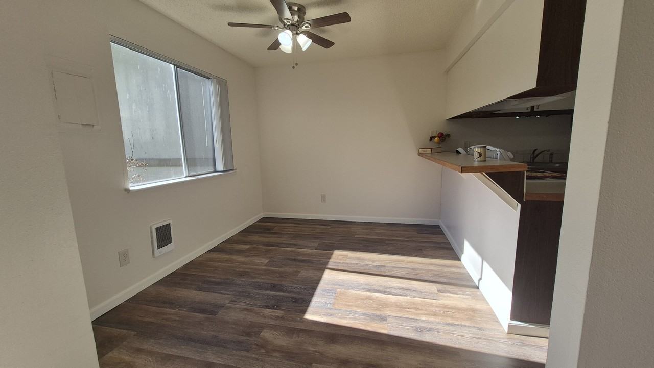 1229 2109 NE Kane DriveOffsite Office: 1229 NE Hogan Pl Gresham OR 97030 #2109 - Photo 6 of 18