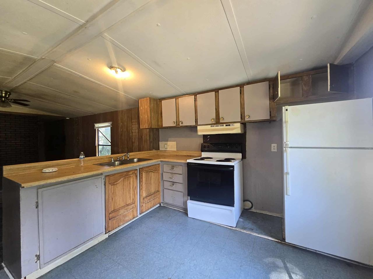 1380 Mapleash Avenue #5 - Photo 3 of 8