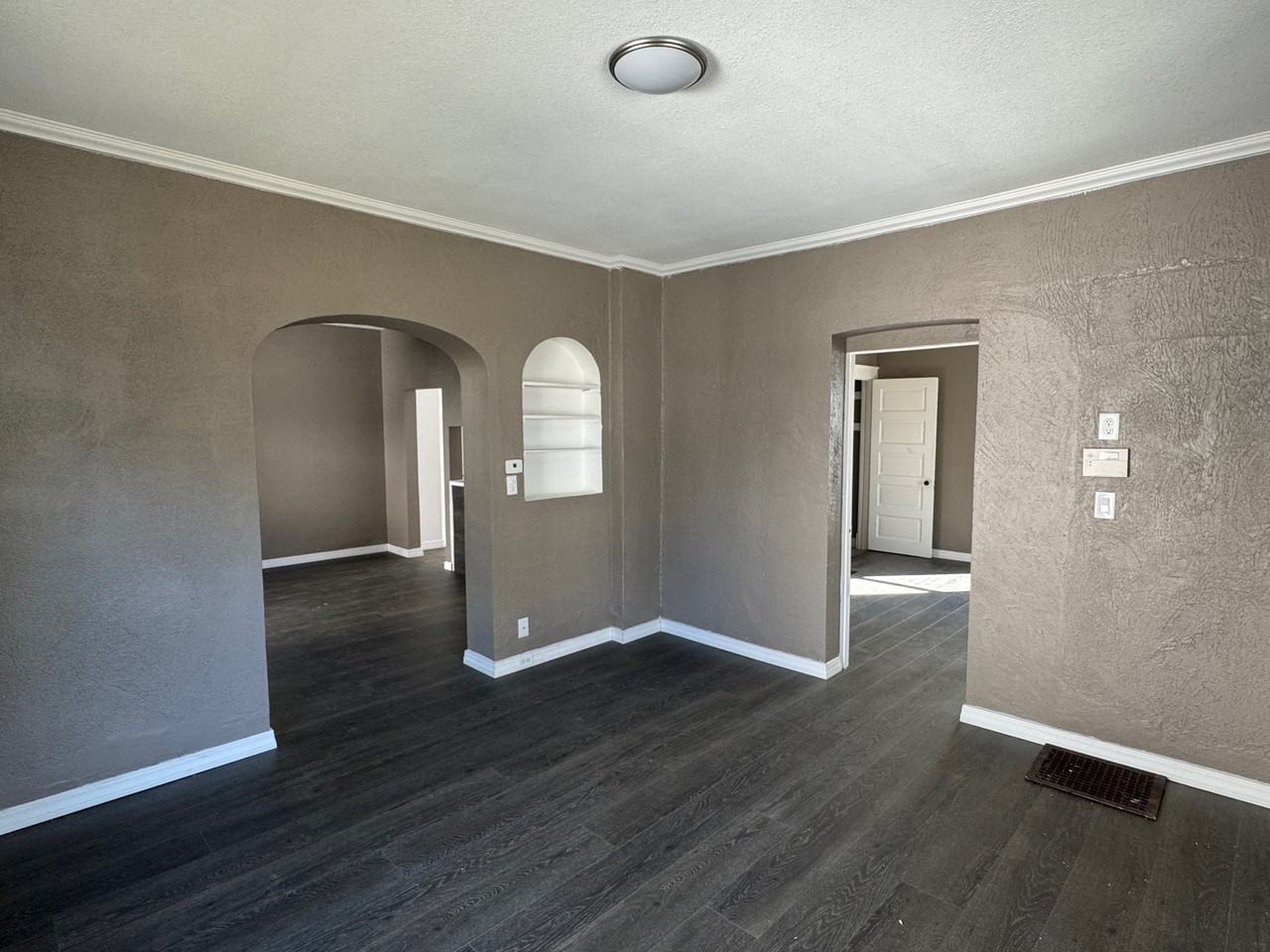 303 Forest Ave #1 - Photo 2 of 13