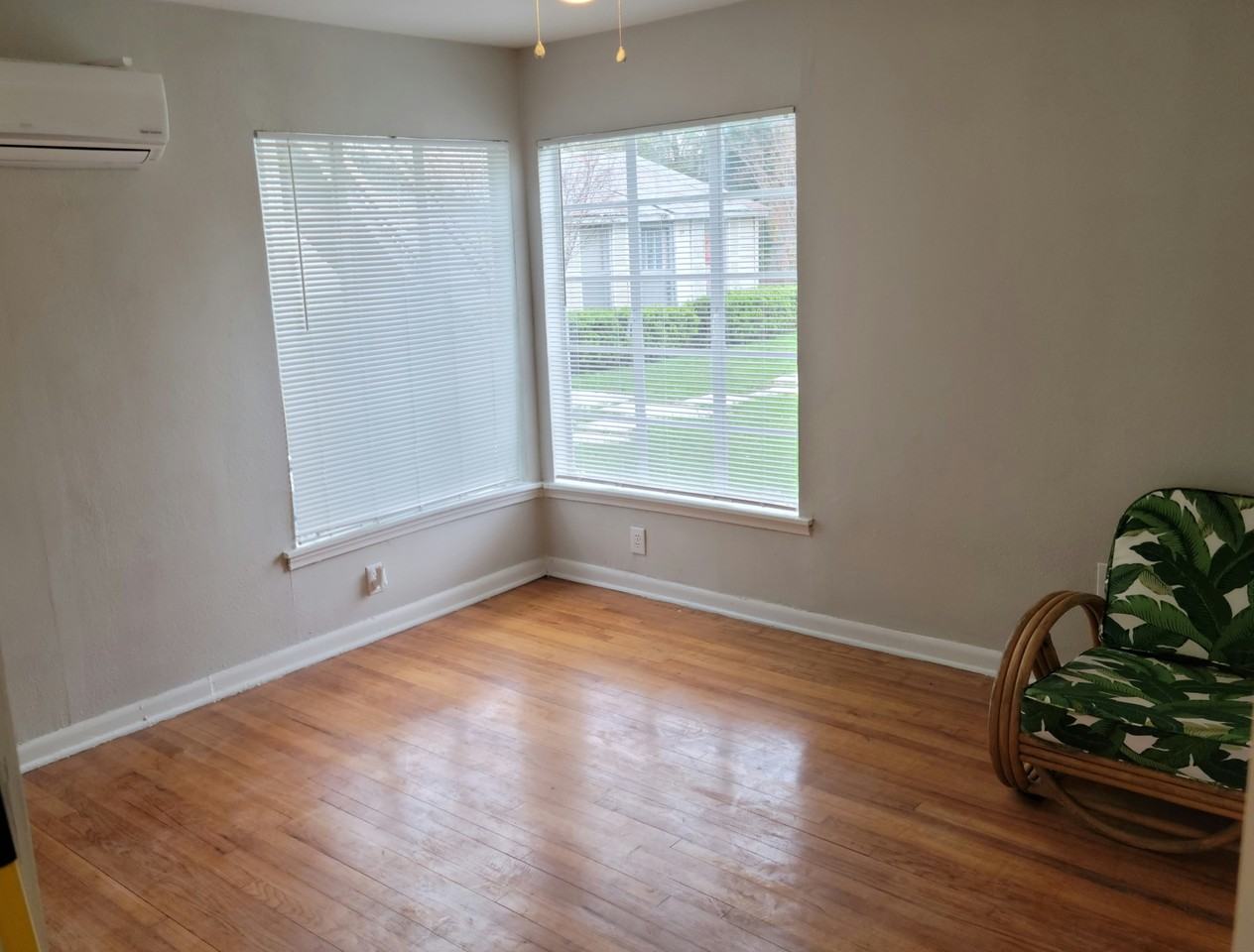 1528 Steves Ave #1 - Photo 7 of 31