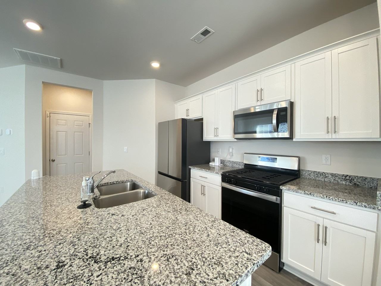 232 David Hill Dr #1 - Photo 5 of 25