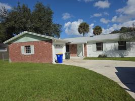 featured image of 1076 Hermosa Drive #1