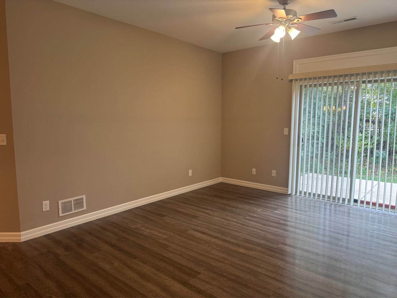 11616 Willowbrook Rd #11628 - Photo 3 of 12