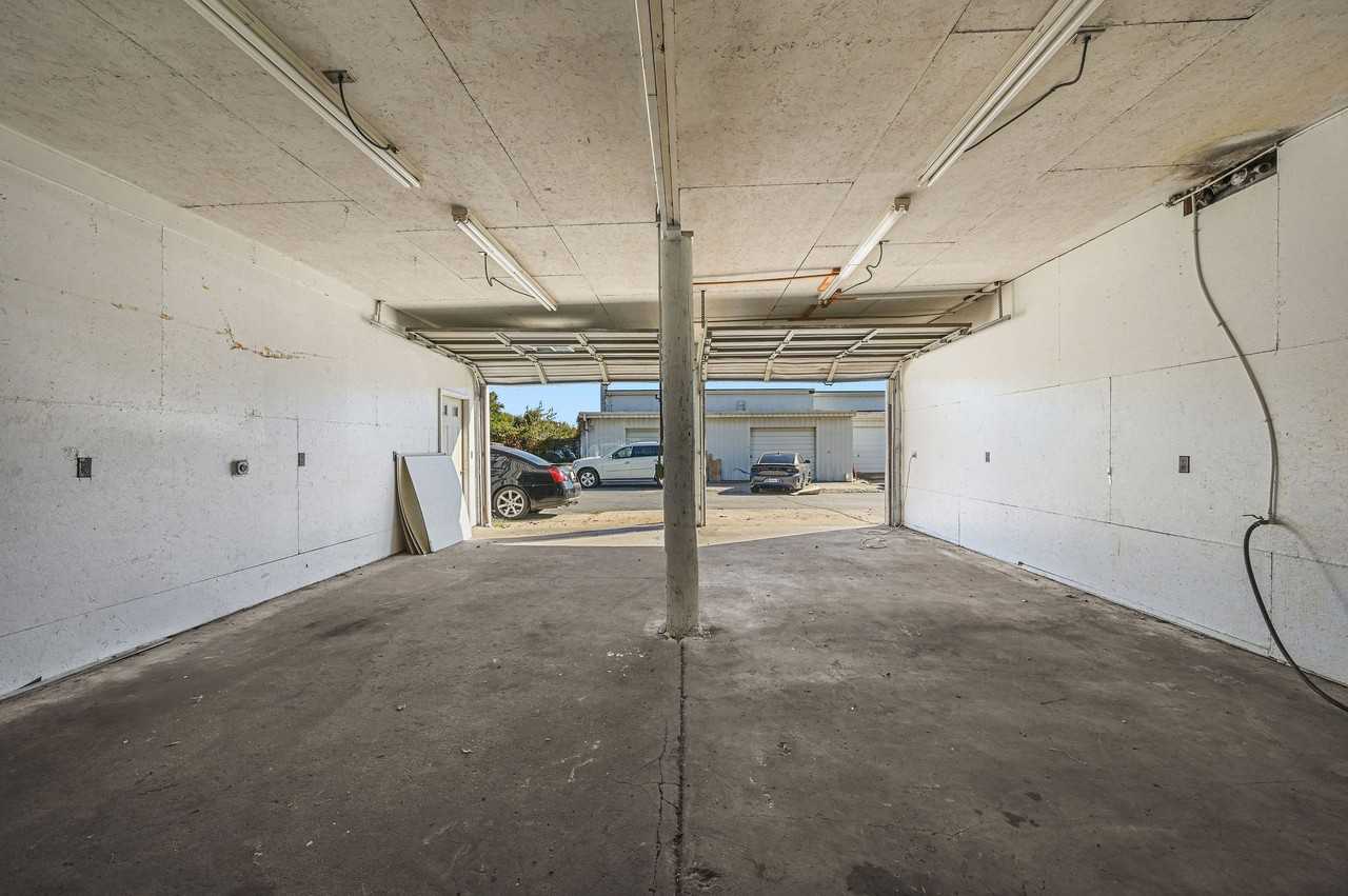 5382 P&I-5382 North Dupont Highway-Units G&H - 1 #1 - Photo 3 of 21