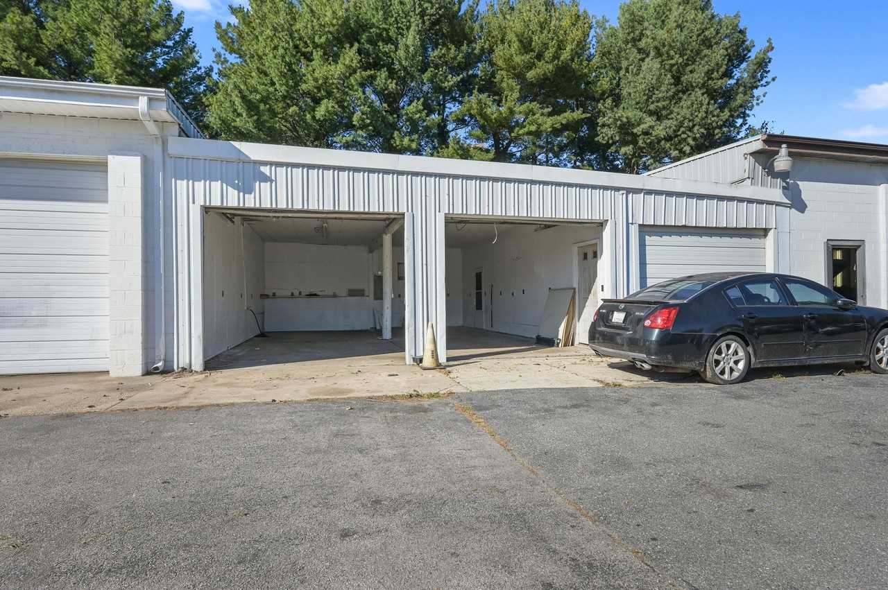 5382 P&I-5382 North Dupont Highway-Units G&H - 1 #1 - Photo 6 of 21