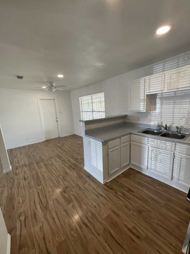 179 Shadow Valley #1 - Photo 2 of 24