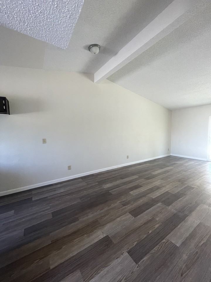 864 Barandal Dr #1 - Photo 3 of 19