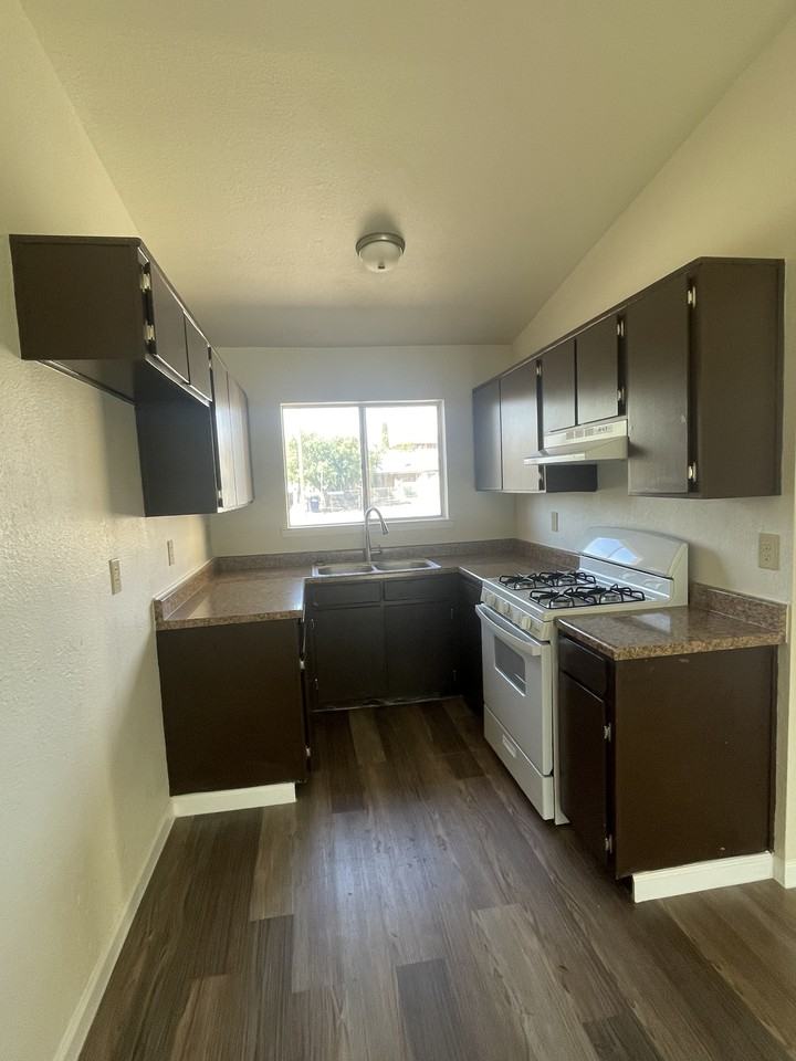 866 Barandal Dr #1 - Photo 3 of 12