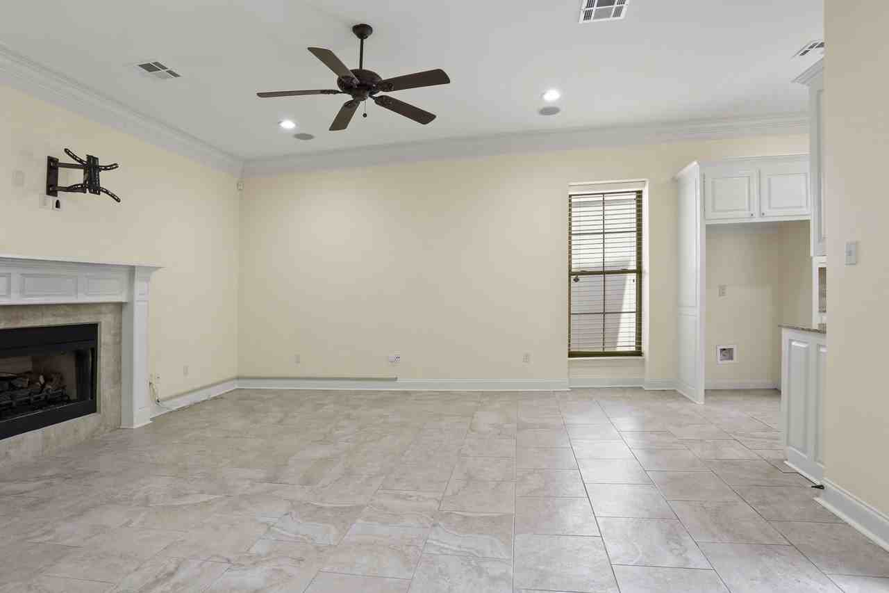 2437 Fiero St #1 - Photo 6 of 21