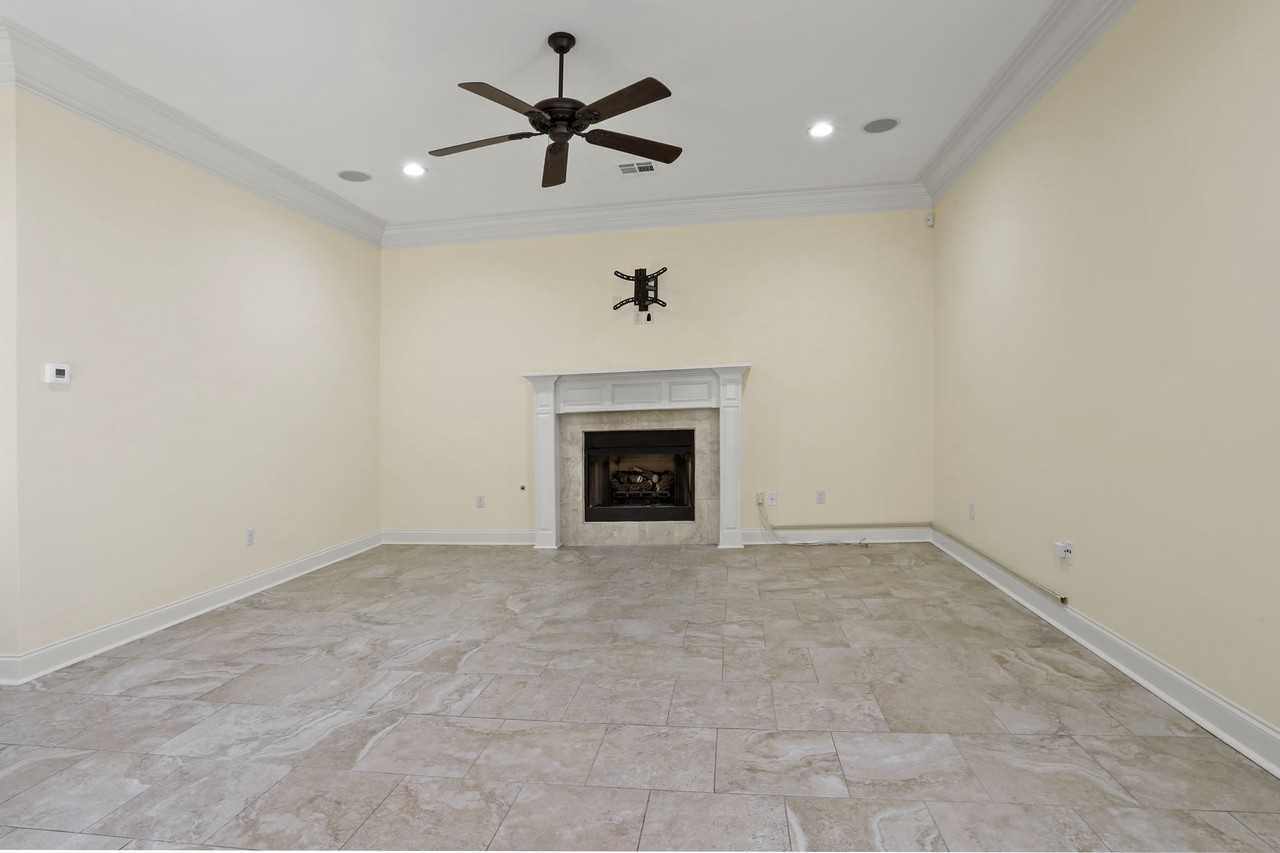 2437 Fiero St #1 - Photo 7 of 21