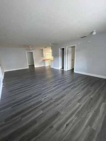 417 Saul Rd Sw #1 - Photo 3 of 10