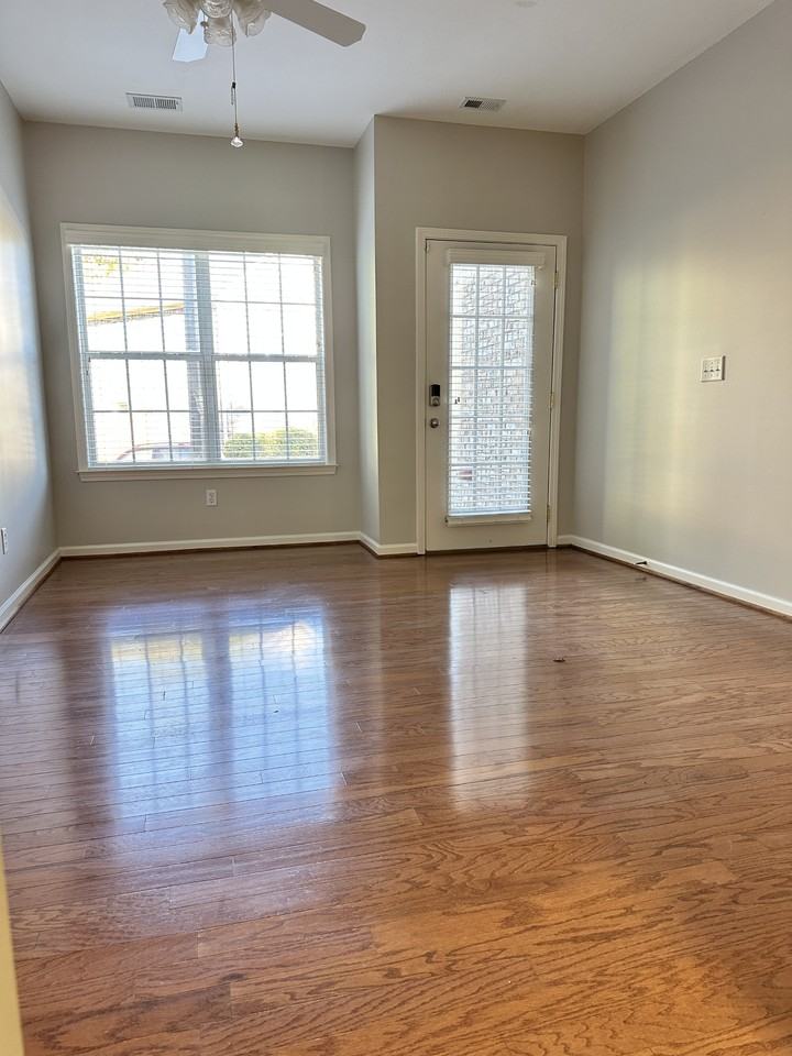 525 Hackberry Ridge Cove #1 - Photo 5 of 24