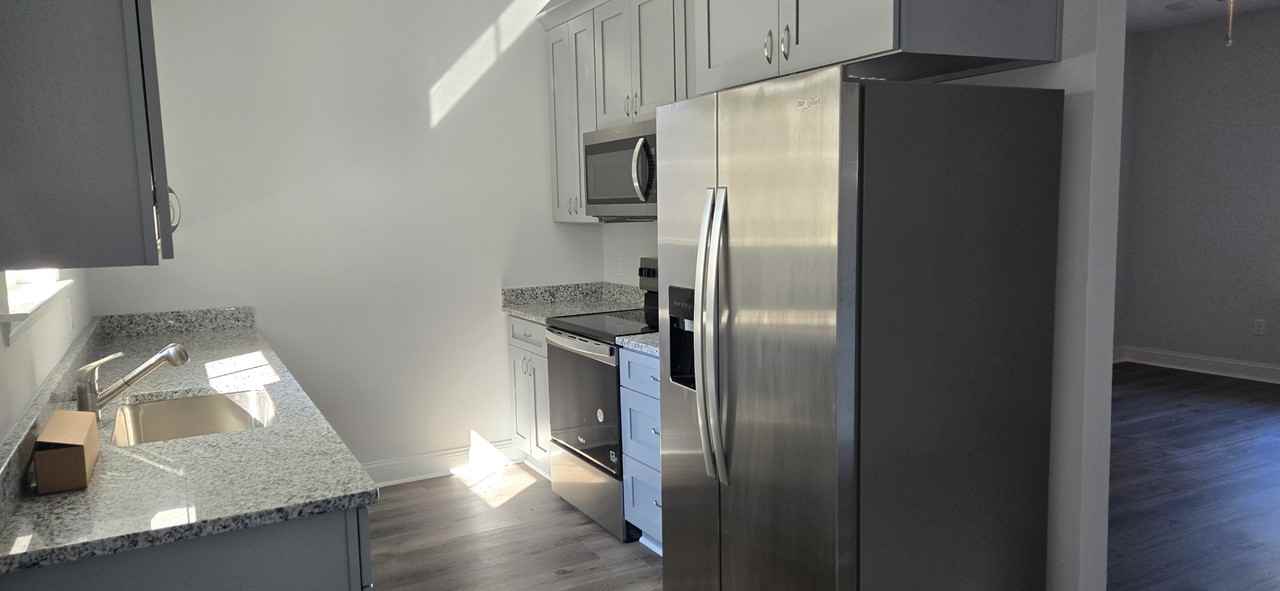 205 205 Bagley Ave - 1Unit A #1 - Photo 6 of 10