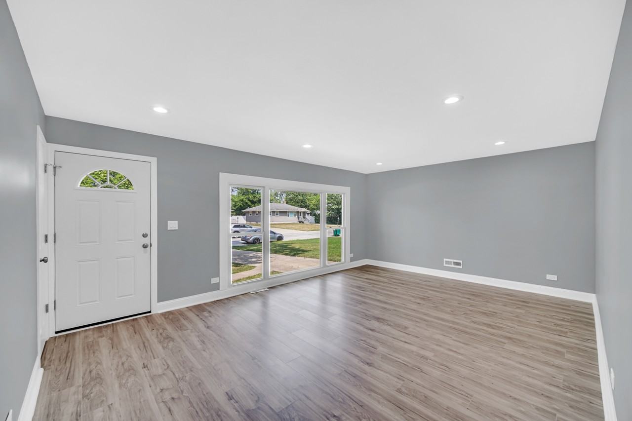 8013 Monaldi Dr #1 - Photo 2 of 24