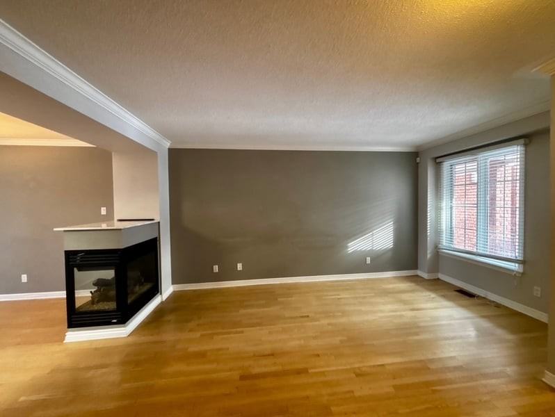 202 Forestglade Crescent - Photo 2 of 14