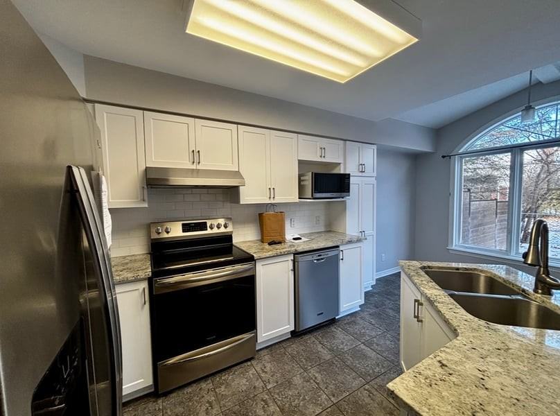 202 Forestglade Crescent - Photo 4 of 14