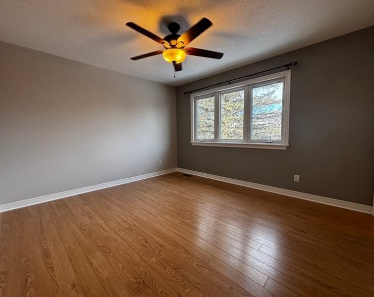 202 Forestglade Crescent - Photo 7 of 14