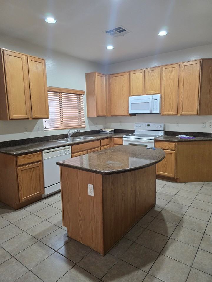 2710 Chester Drive #1 - Photo 3 of 3