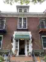 featured image of 1240 E Victory Dr #1