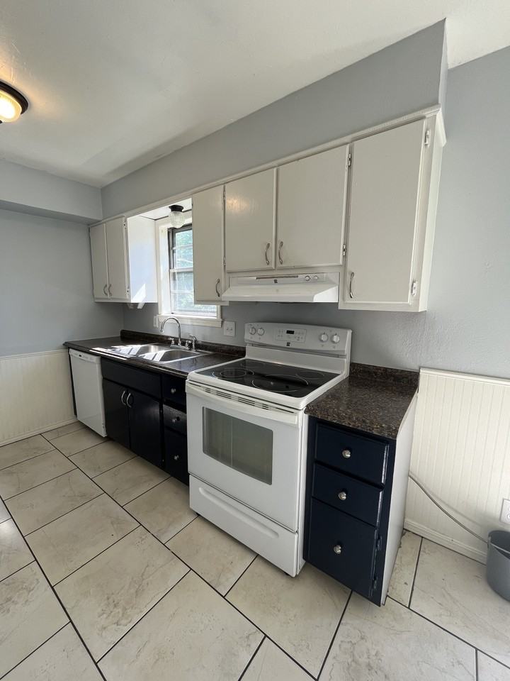 808 North Wolfe Lane #1 - Photo 6 of 16