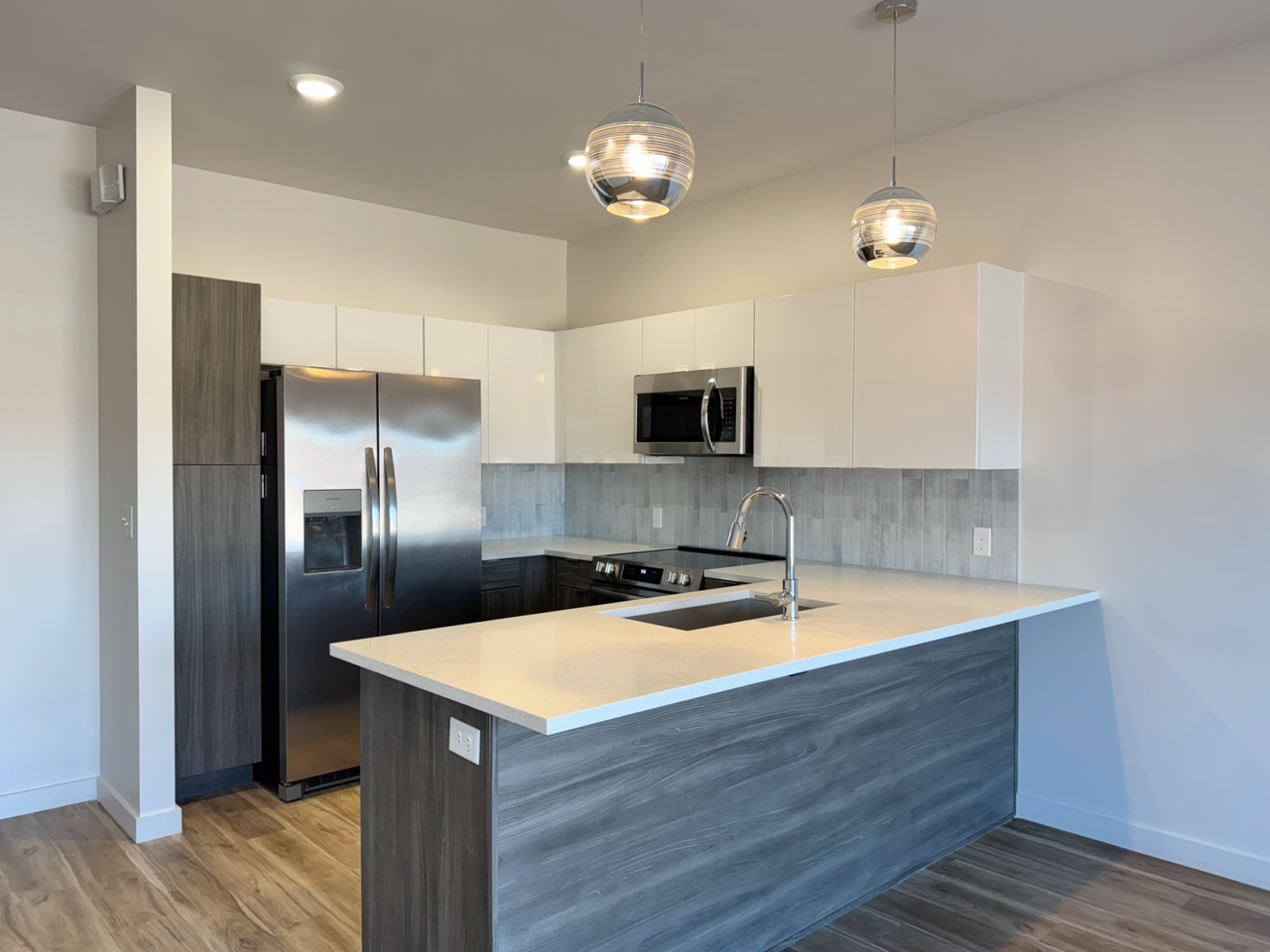 1653 Midtown Pl #1653-151 - Photo 3 of 14