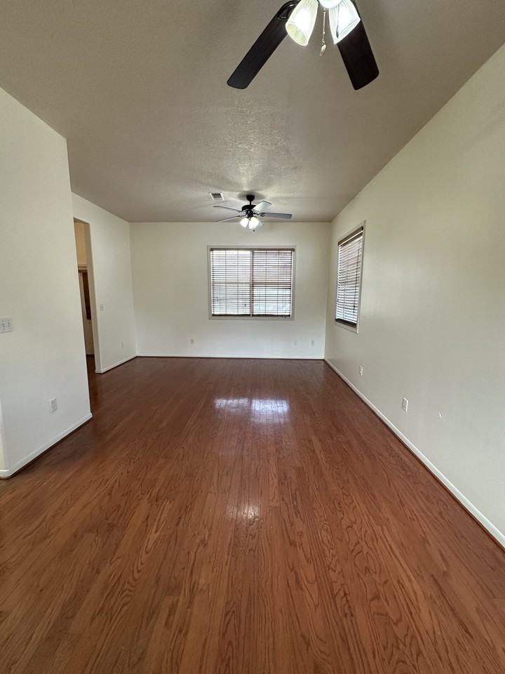 1000 East Main Street #1 - Photo 3 of 6