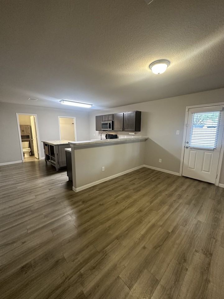 2146 10th St #1 - Photo 4 of 15