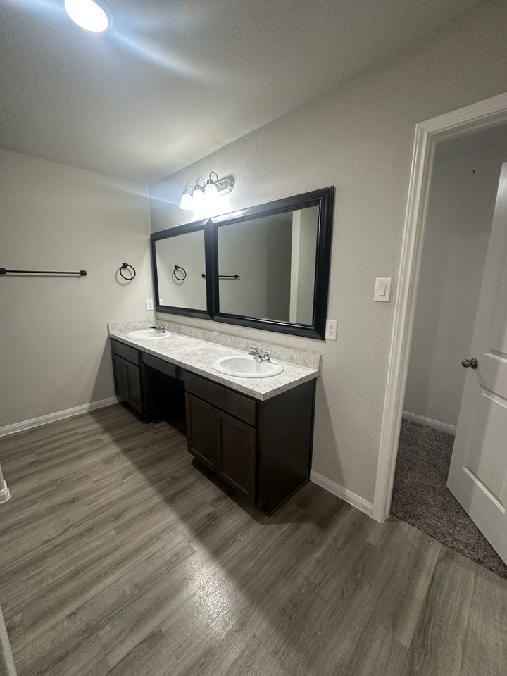 2146 10th St #1 - Photo 6 of 15