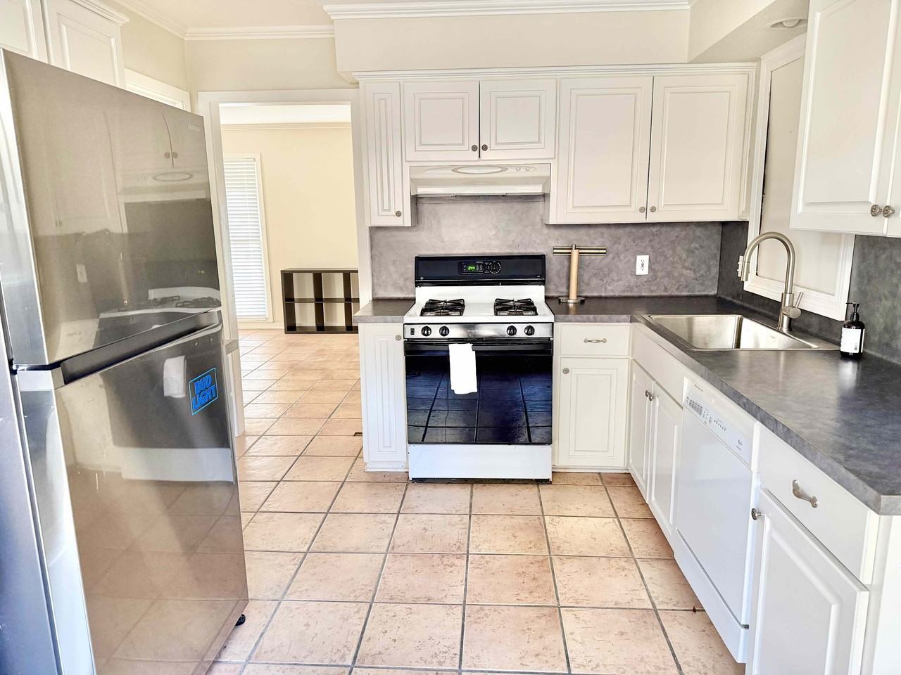 4647 Loyola Dr #1 - Photo 7 of 15