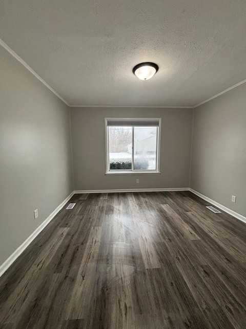 1515 Broadway #1515 - Photo 4 of 9