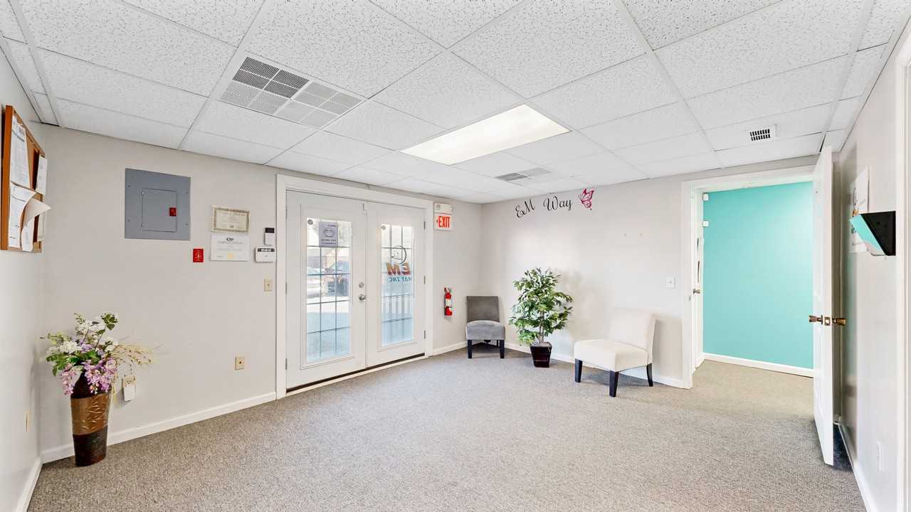 383 W North St #A - Photo 4 of 22