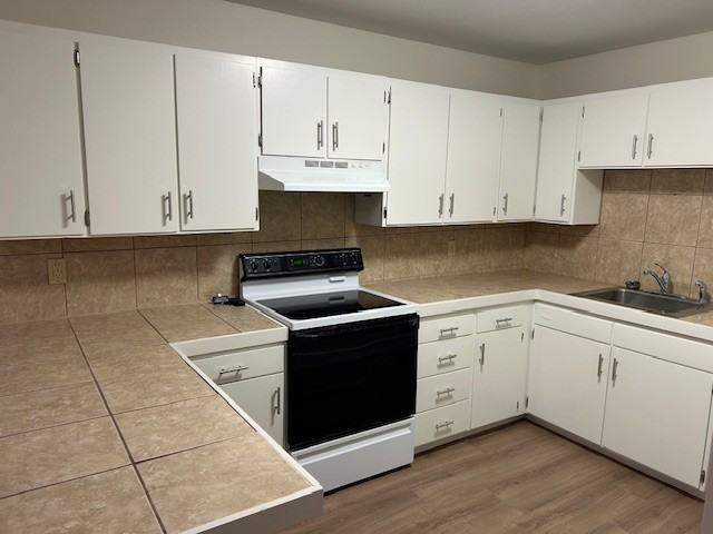 415 Terry Avenue #2 - Photo 4 of 8