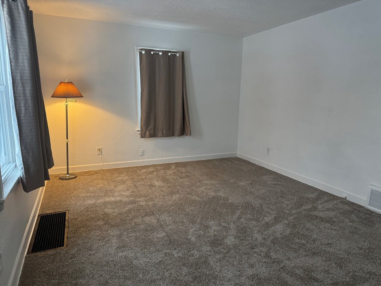 2315 Green St #1 - Photo 2 of 11