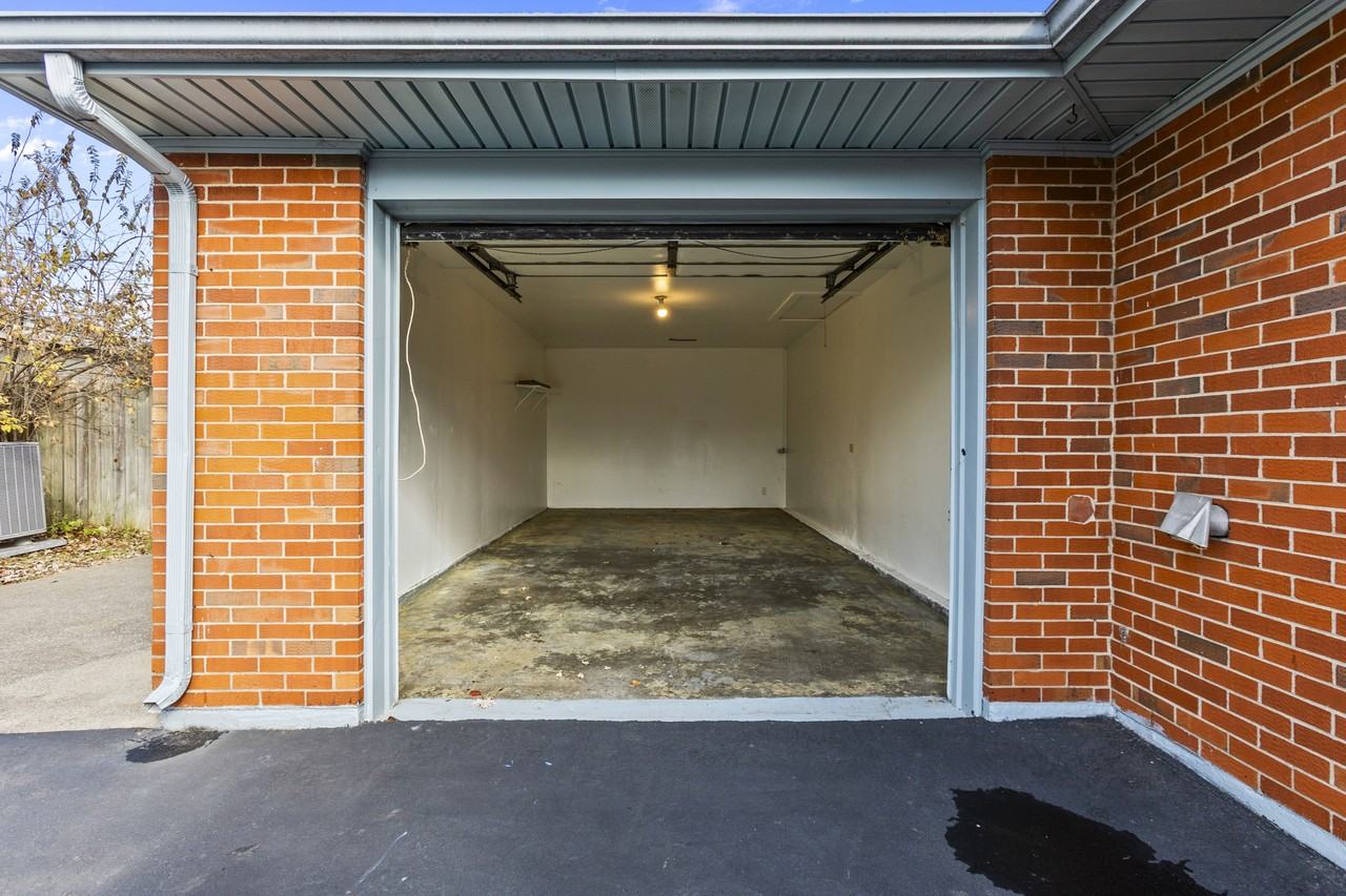 1707 Sarasota Ct #1 - Photo 4 of 25