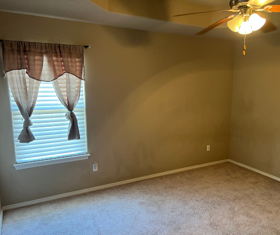 221 Regency Dr #1 - Photo 5 of 10