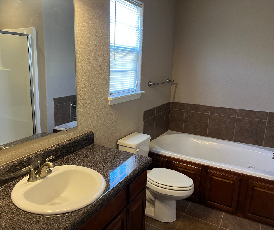 221 Regency Dr #1 - Photo 6 of 10