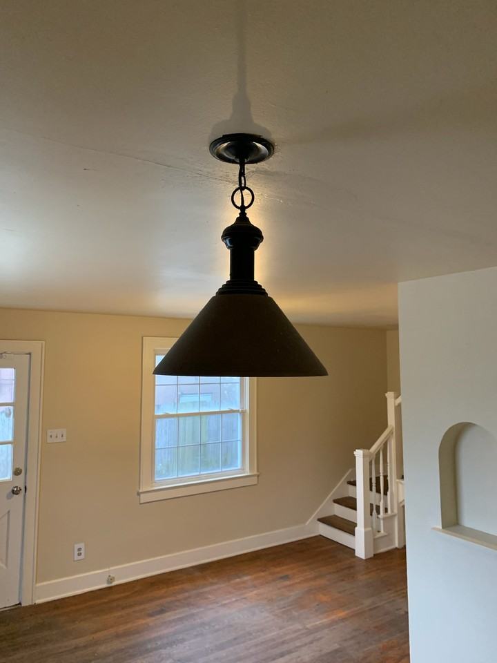 1718 N A St #A - Photo 3 of 11