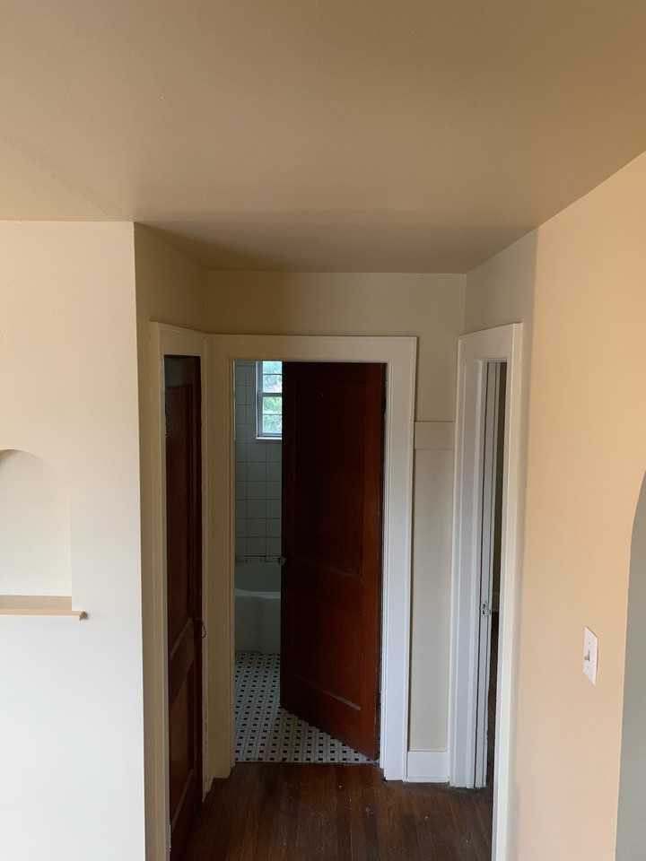 1718 N A St #A - Photo 4 of 11