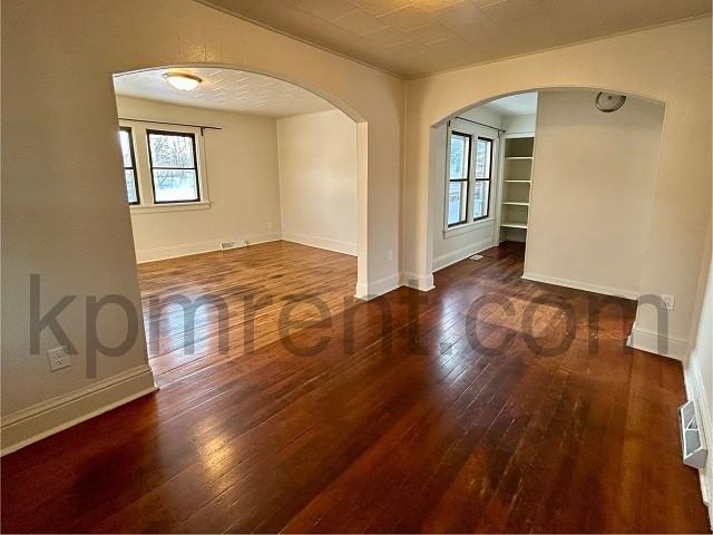 606 5th Pl Se #1 - Photo 3 of 15