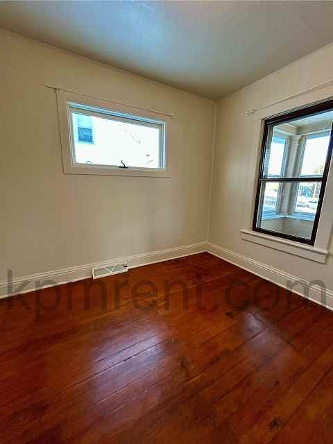 606 5th Pl Se #1 - Photo 4 of 15