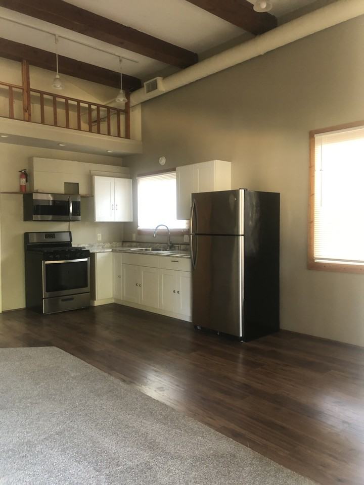 224 Valley Rd #A - Photo 4 of 8