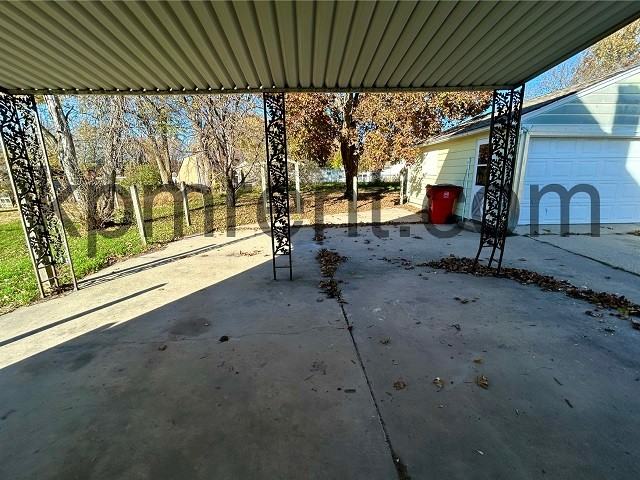 2113 E Oakland Ave #1 - Photo 3 of 15