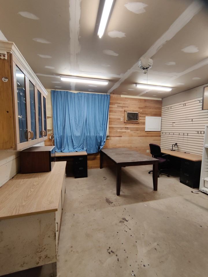 15226 Creek Rd #W - Photo 3 of 3