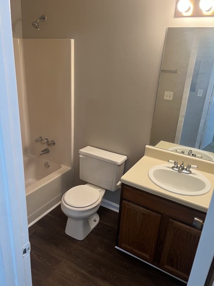 3476 Kingswood Run #1 - Photo 6 of 10